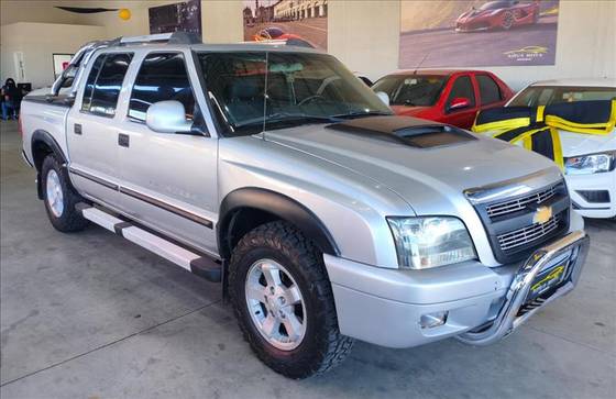 CHEVROLET S10 2.4 ADVANTAGE 4X2 CD 8V FLEX 4P MANUAL CHEVROLET S10 2.4 ADVANTAGE 4X2 CD 8V FLEX 4P MANUAL